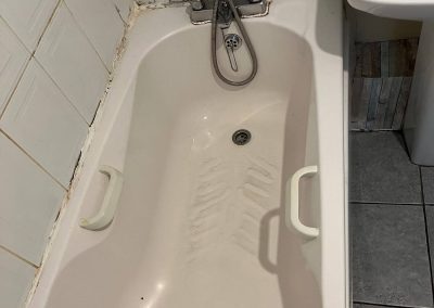 Bathroom tile regrouting